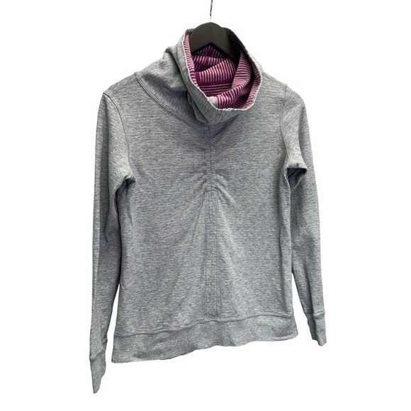 Lululemon In a Cinch Long Sleeve Grey Reversible Pullover Top Size S - Picture 3 of 12